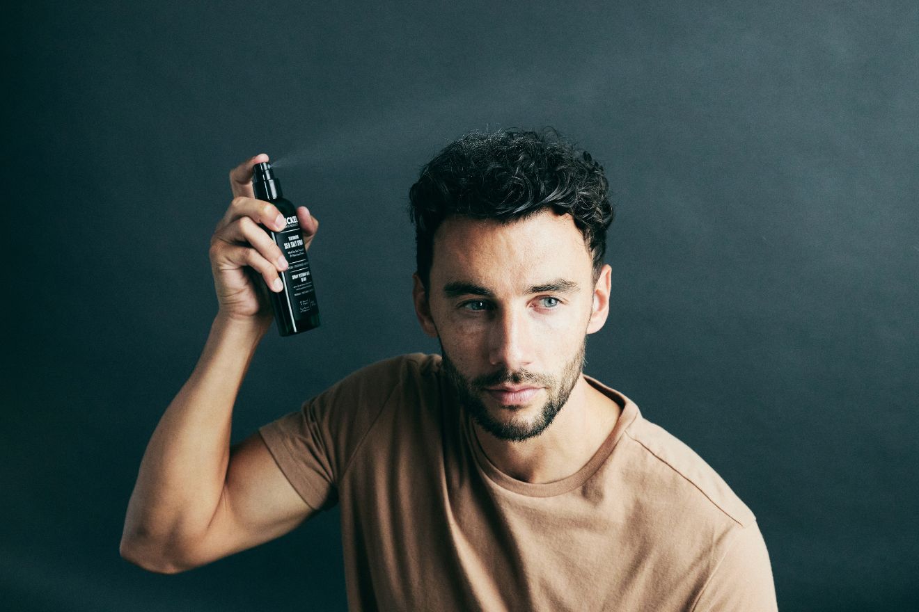 How to Get Beachy Waves for Guys – Brickell Men's Products®