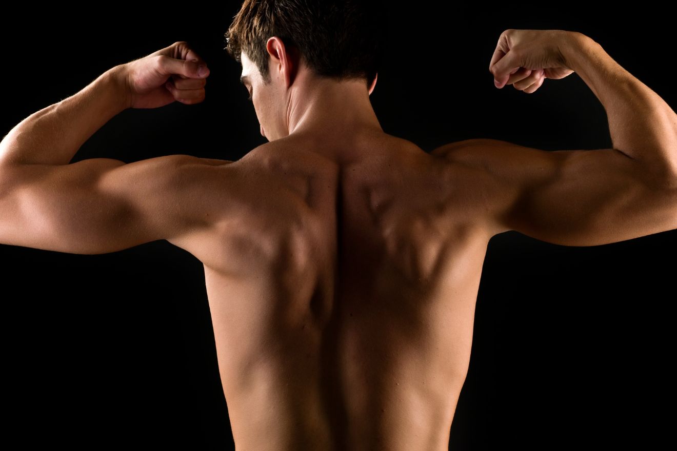 BACK HAIR REMOVAL FOR MEN: HOW TO SHAVE YOUR BACK