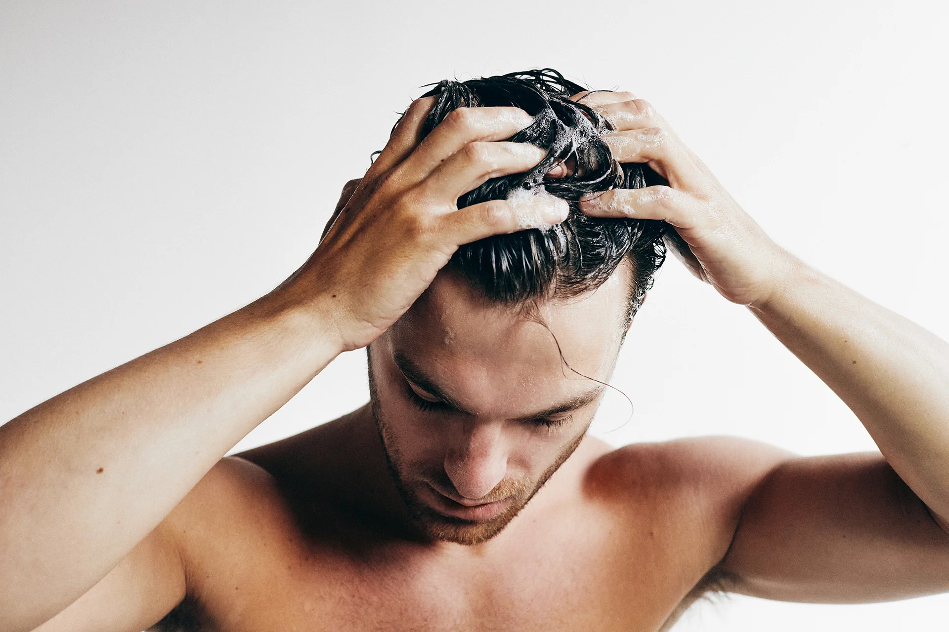 How to Choose the Best Shampoo for Hair Loss and Thinning Hair